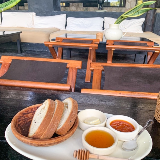 Bread and honey at coqui coqui